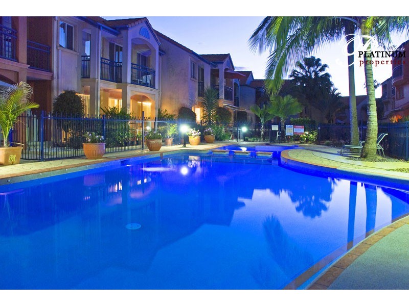 32/10 John Lund Drive, Hope Island QLD 4212