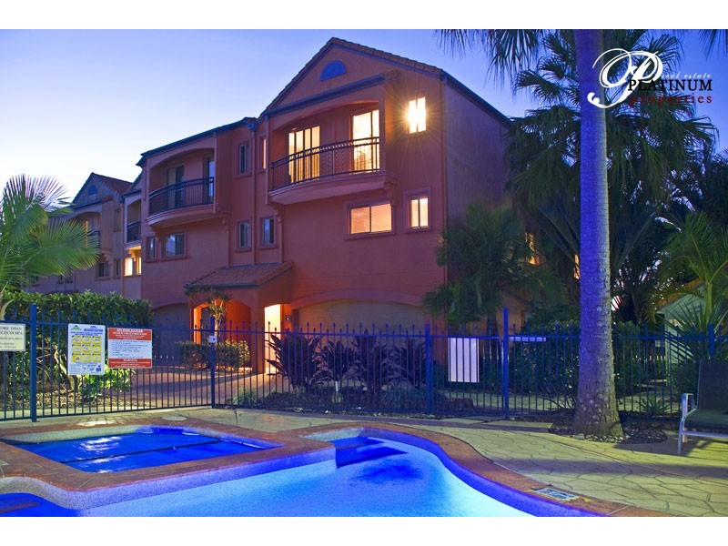 32/10 John Lund Drive, Hope Island QLD 4212