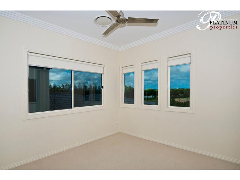 Hope Island QLD 4212