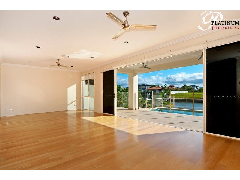 Hope Island QLD 4212