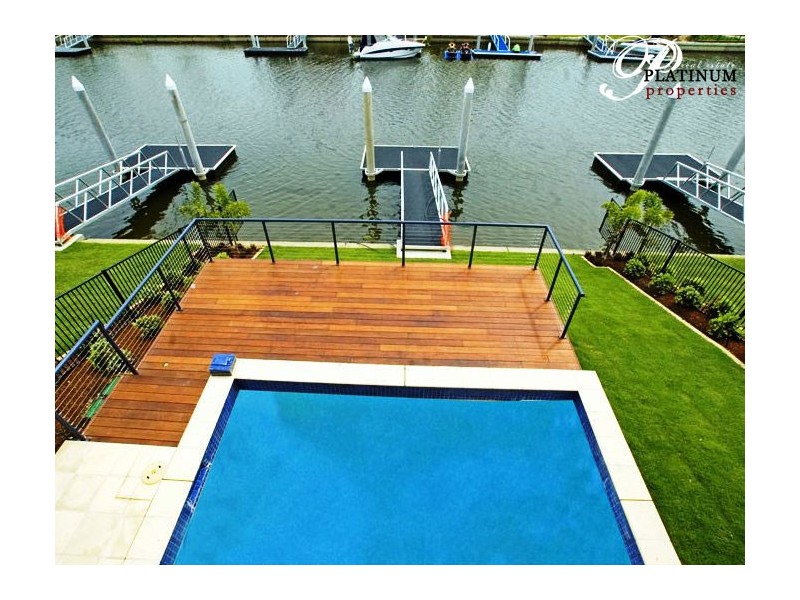 Hope Island QLD 4212