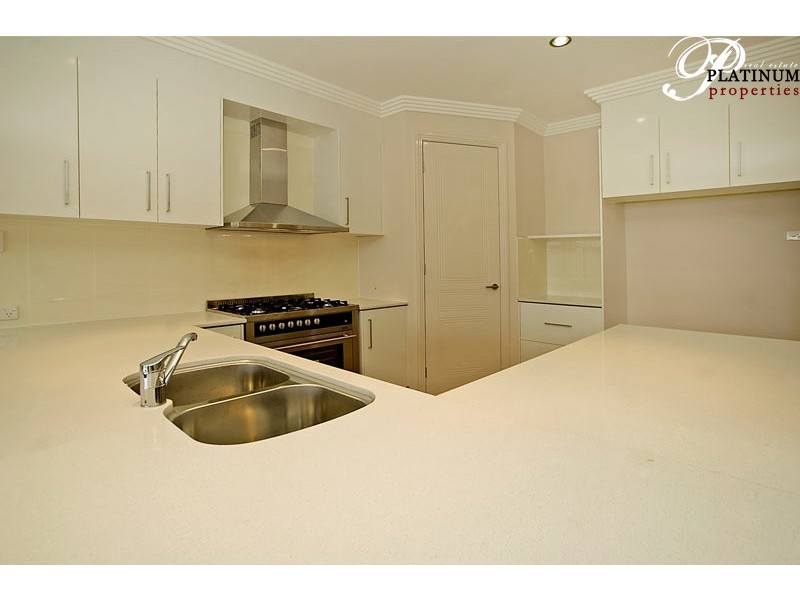 Hope Island QLD 4212