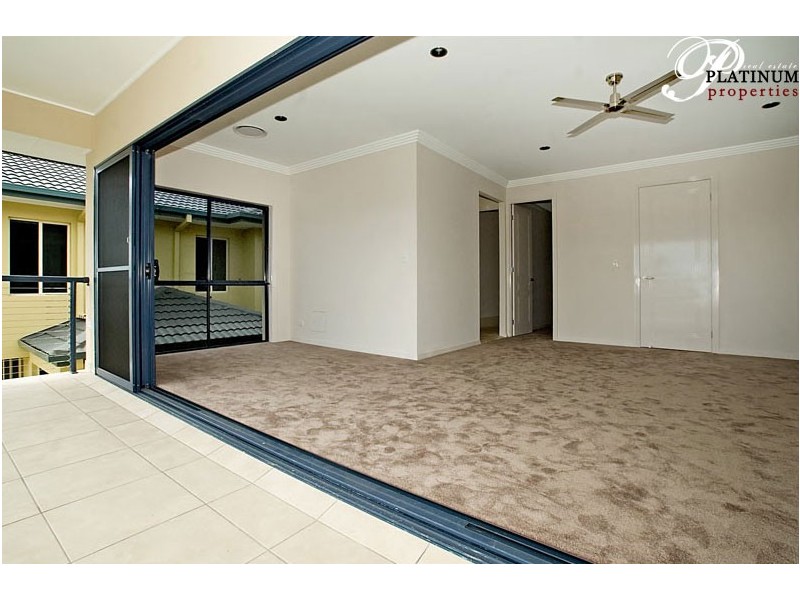 Hope Island QLD 4212