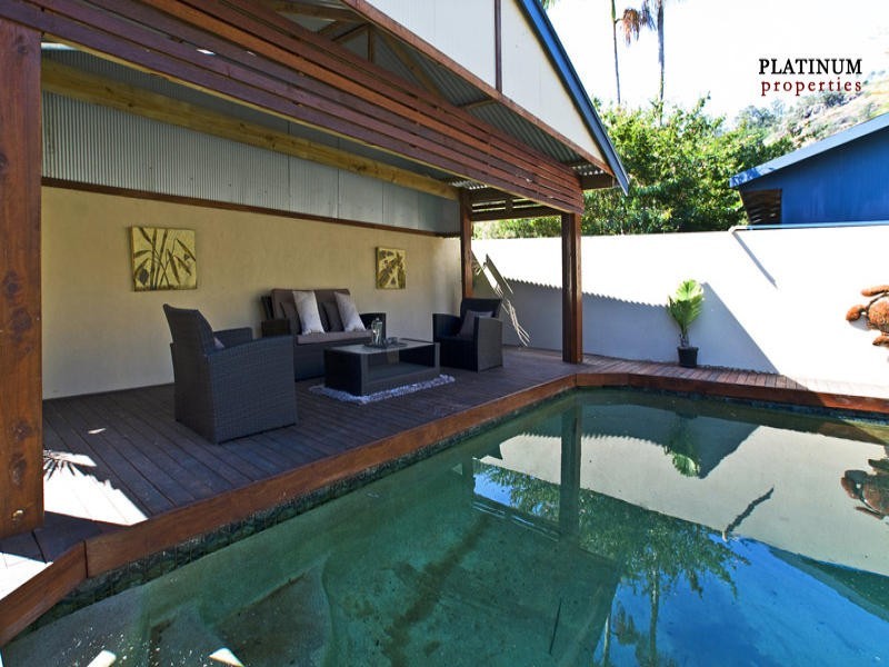 Wongawallan QLD 4210