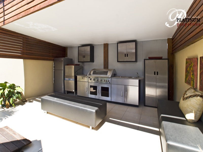 Wongawallan QLD 4210