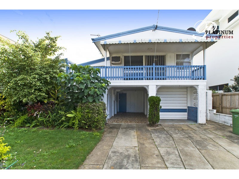 Hollywell QLD 4216