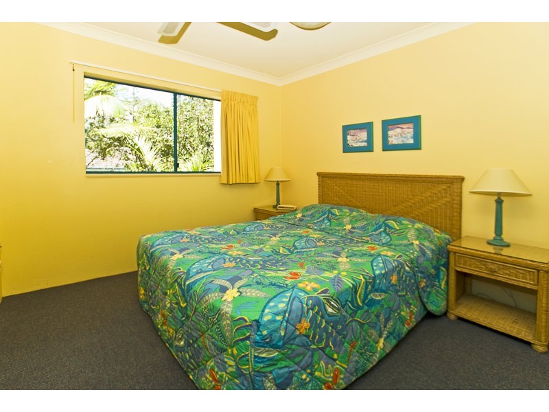 22/20 Anne Ave, Broadbeach QLD 4218