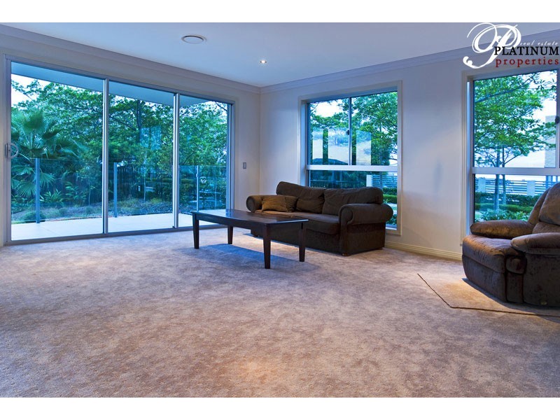 Hope Island QLD 4212