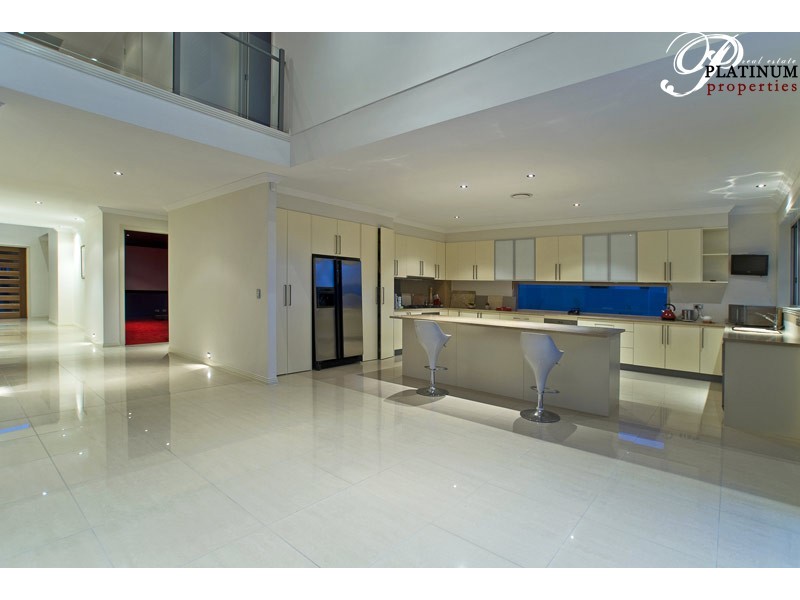 Hope Island QLD 4212