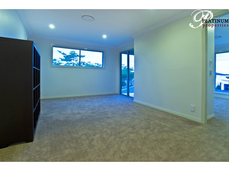 Hope Island QLD 4212