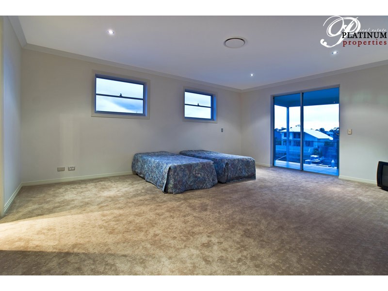 Hope Island QLD 4212