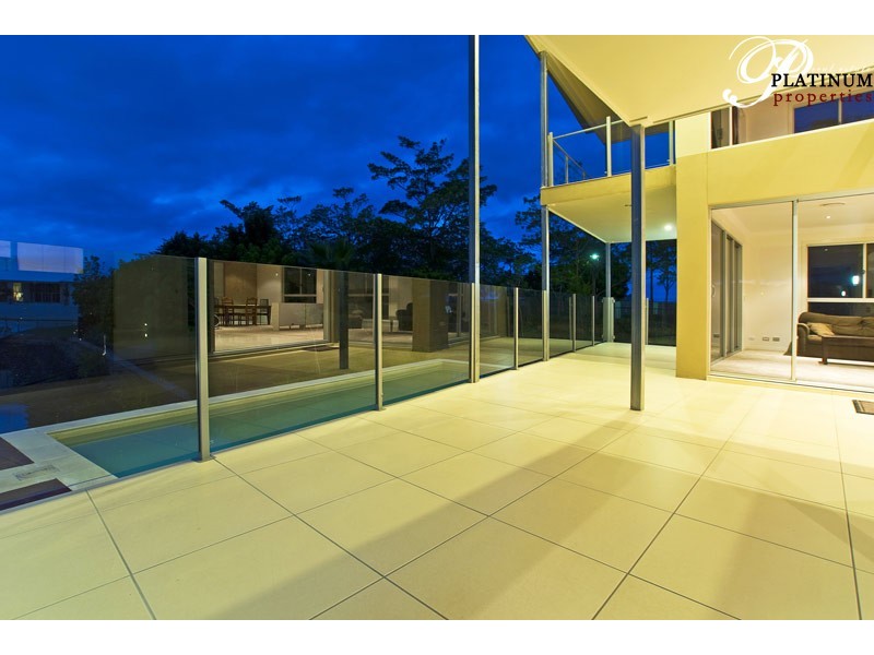 Hope Island QLD 4212