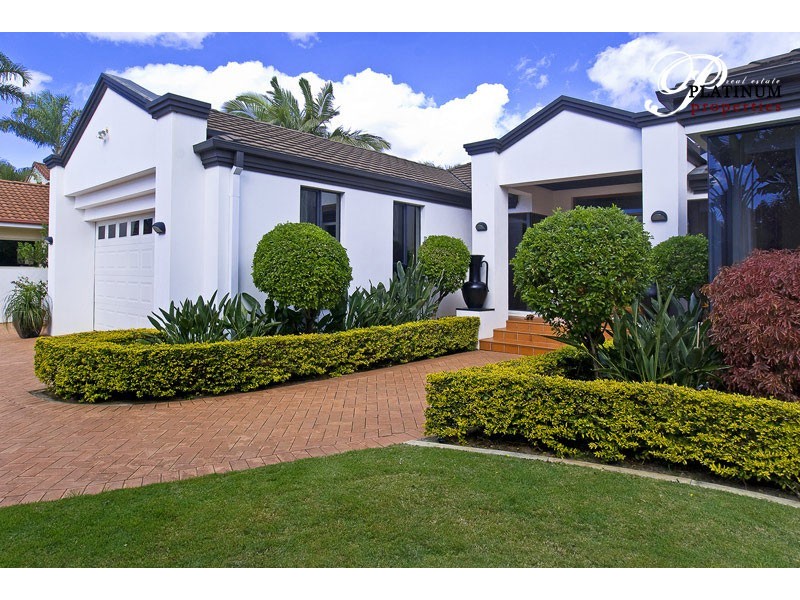 14 Kilbreck Street, Benowa QLD 4217