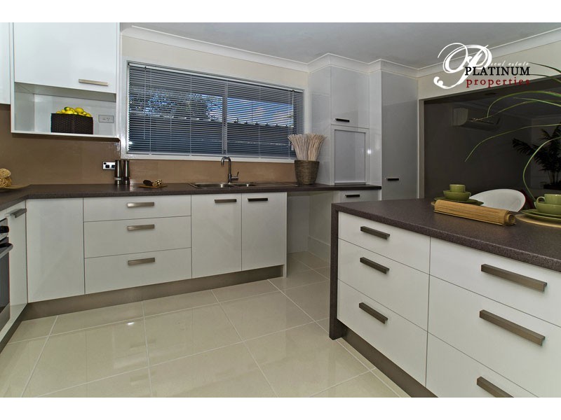 35 Clam Street, Runaway Bay QLD 4216