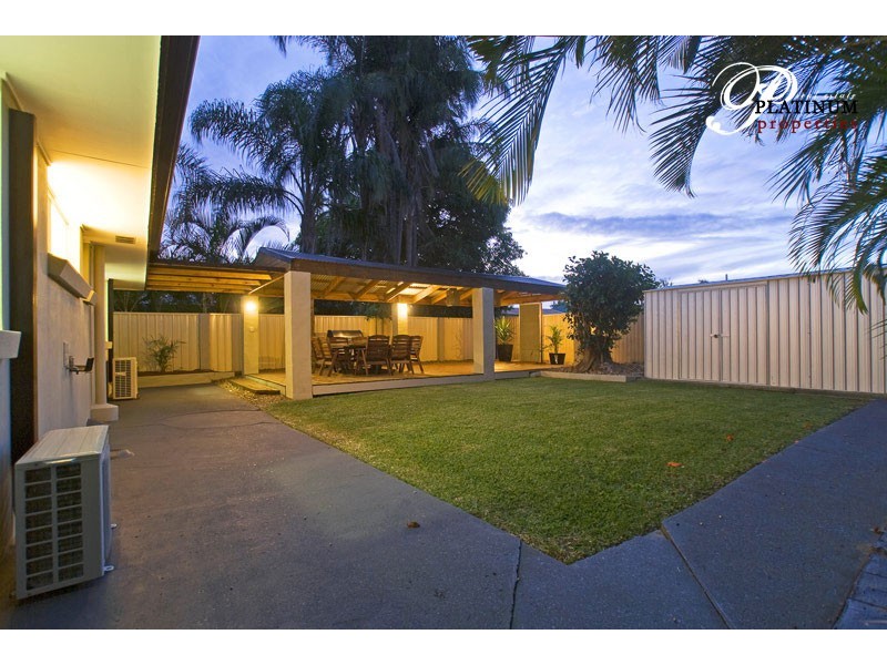 35 Clam Street, Runaway Bay QLD 4216