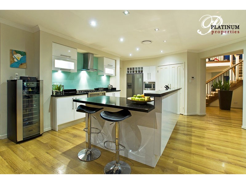 3 Veninde Lane, Coomera Waters QLD 4209