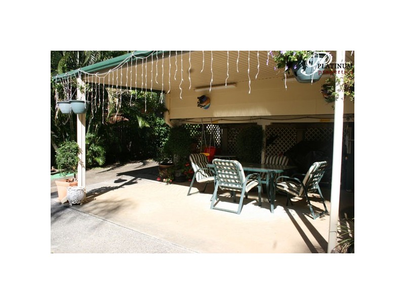 165 Whiting Street, Labrador QLD 4215