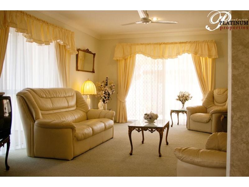 5 Glendale Place, Helensvale QLD 4212