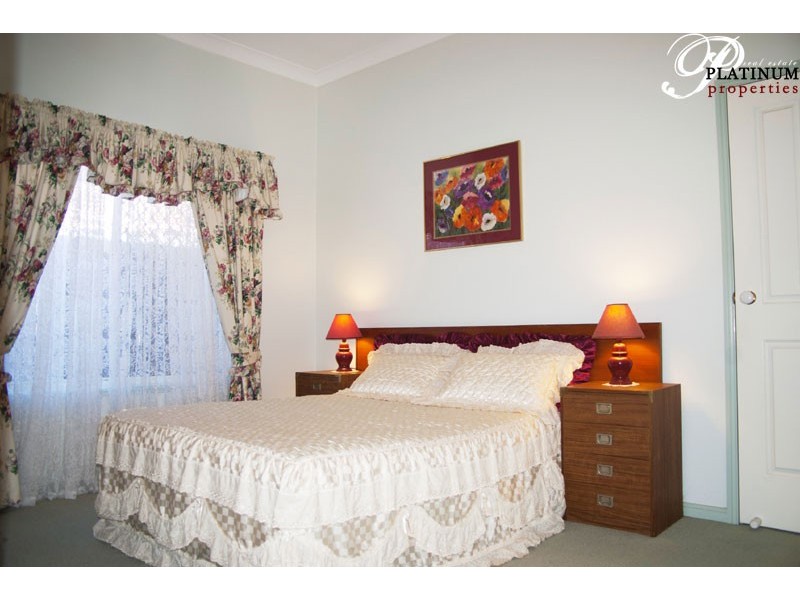 5 Glendale Place, Helensvale QLD 4212