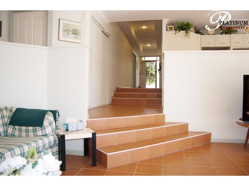 5 Glendale Place, Helensvale QLD 4212