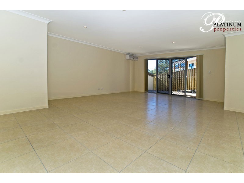 2/1 O’Connor Place, Upper Coomera QLD 4209