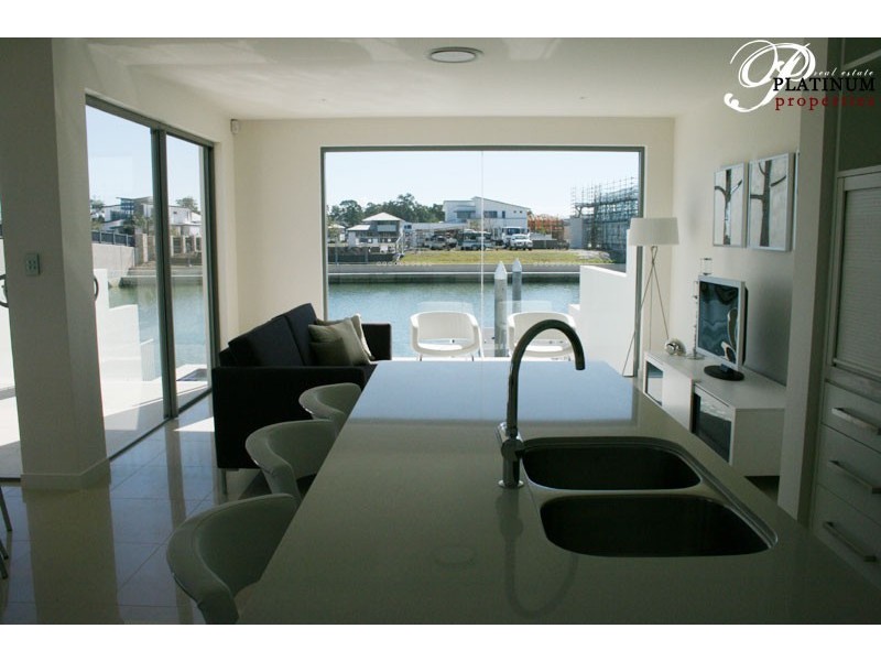 1/11 South Quay, Biggera Waters QLD 4216