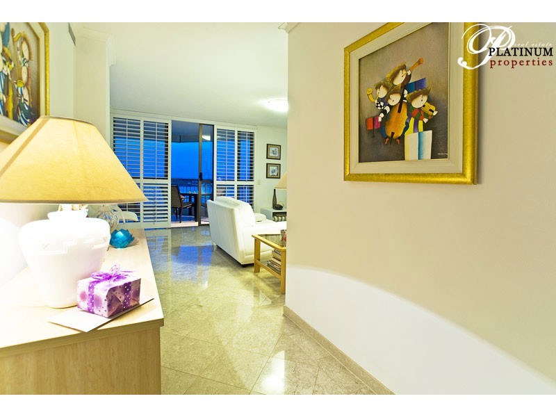 16B/114 Marine Pde, Southport QLD 4215