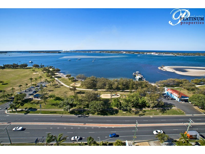 16B/114 Marine Pde, Southport QLD 4215