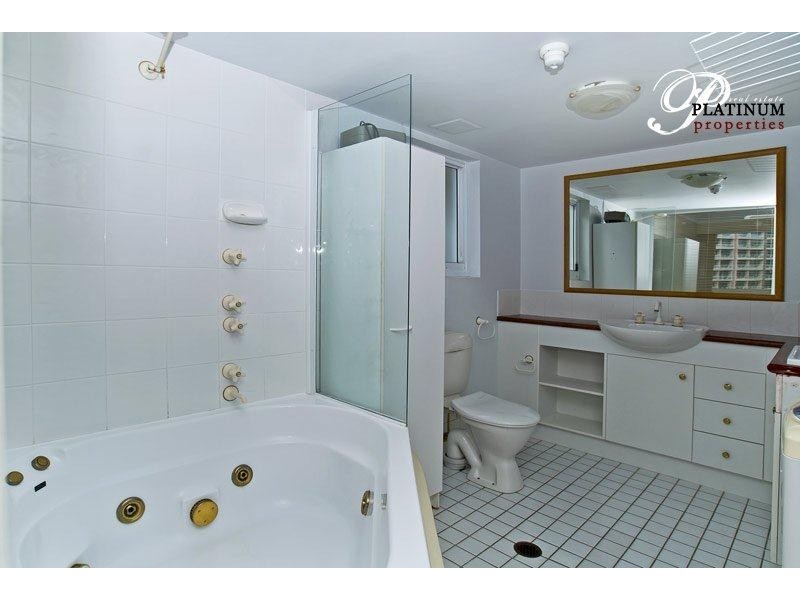 57/210 Surf Pde, Surfers Paradise QLD 4217
