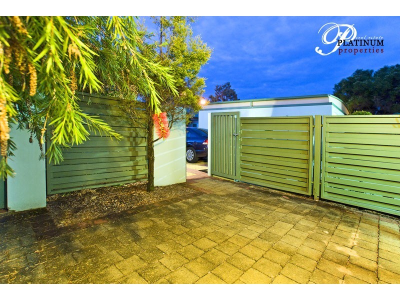 8/1 University Drive, Robina QLD 4226