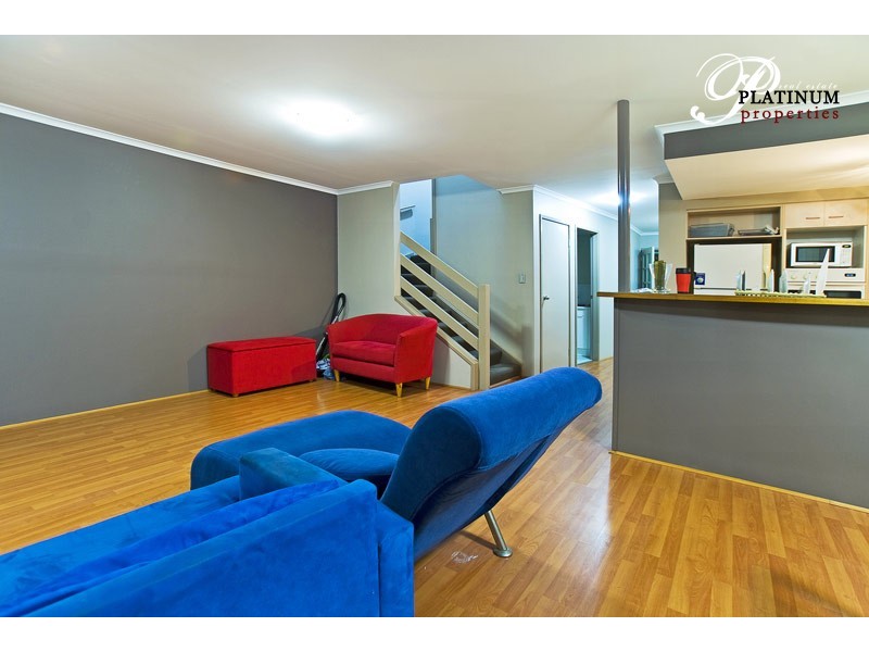 8/1 University Drive, Robina QLD 4226