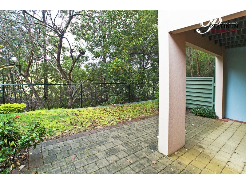 8/1 University Drive, Robina QLD 4226