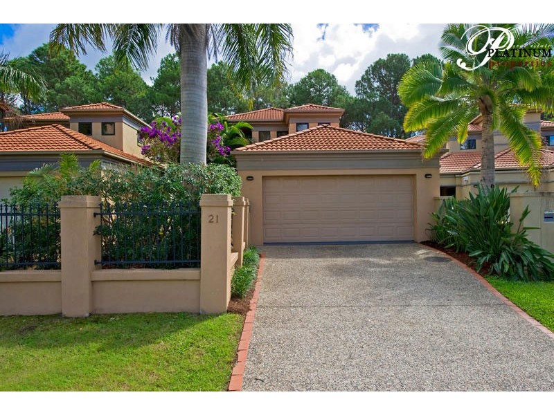 21 Ballybunyon Crescent, Hope Island QLD 4212