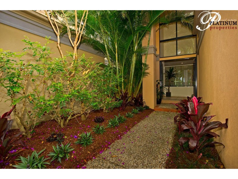 21 Ballybunyon Crescent, Hope Island QLD 4212