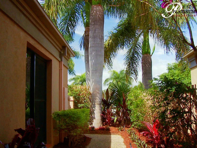 21 Ballybunyon Crescent, Hope Island QLD 4212