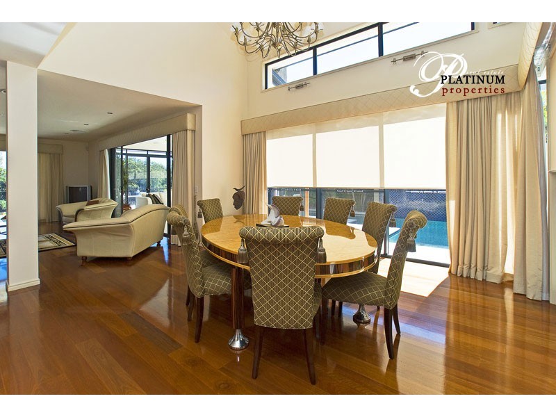 Hope Island QLD 4212