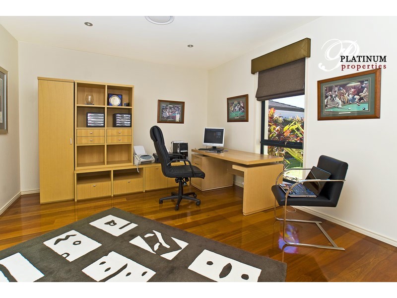 Hope Island QLD 4212