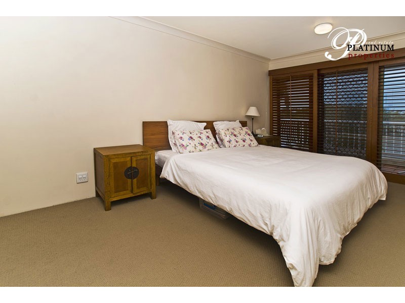 Hope Island QLD 4212