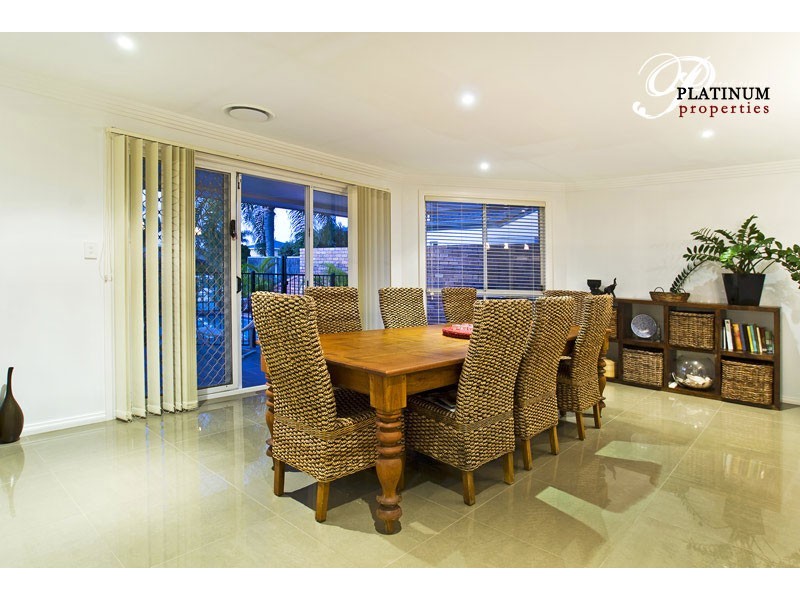39 Pebble Beach Drive, Runaway Bay QLD 4216