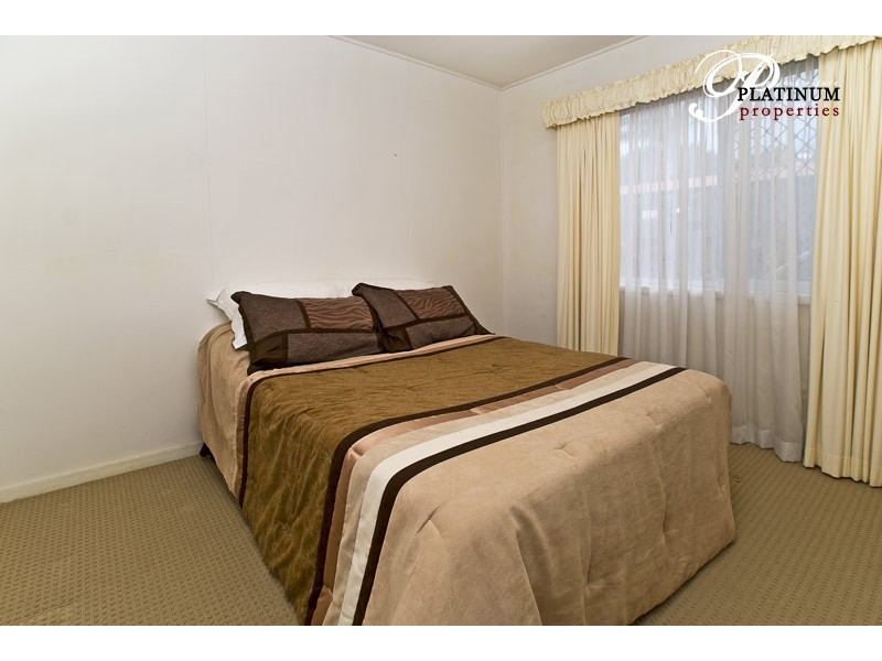 2/9 Middle Street, Labrador QLD 4215