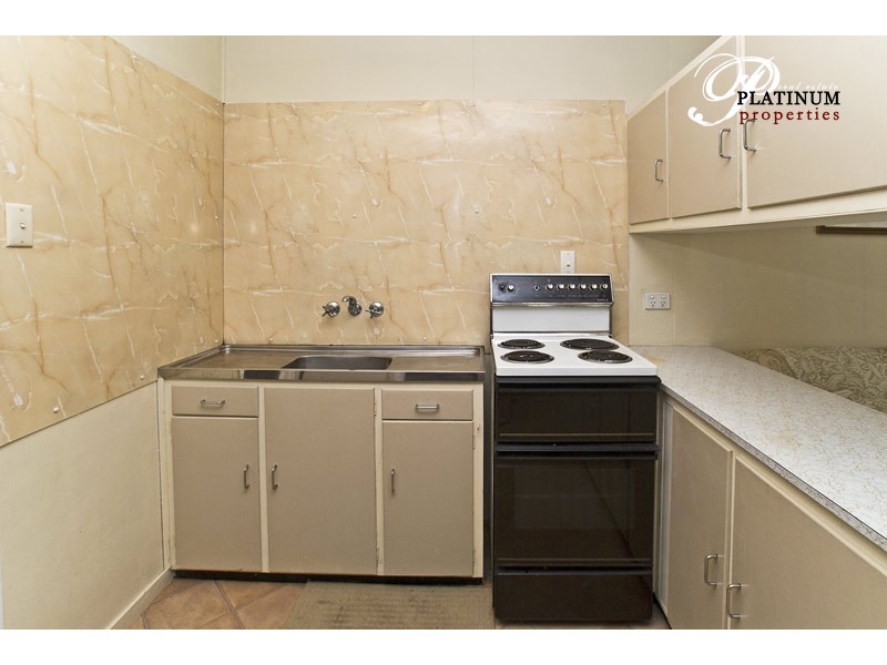 2/9 Middle Street, Labrador QLD 4215