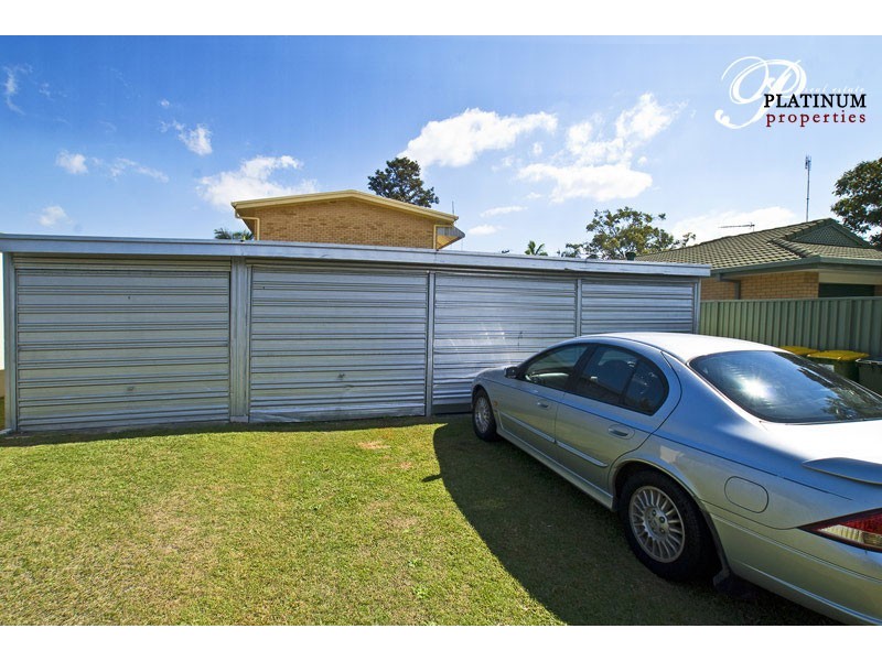 2/9 Middle Street, Labrador QLD 4215