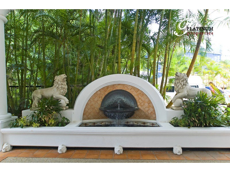 9A Beach Pde, Surfers Paradise QLD 4217