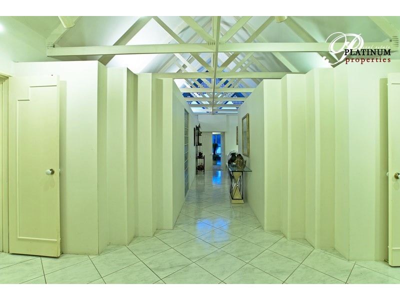 91A Cabana Bvd, Benowa Waters QLD 4217