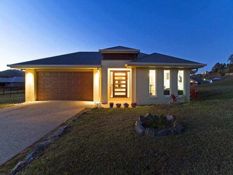 4 Green Acre Way, Maudsland QLD 4210