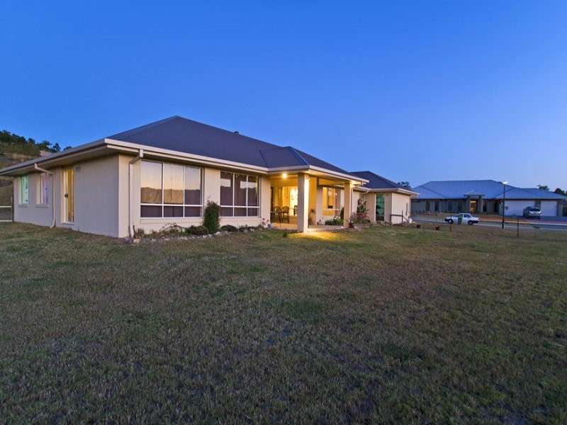 4 Green Acre Way, Maudsland QLD 4210