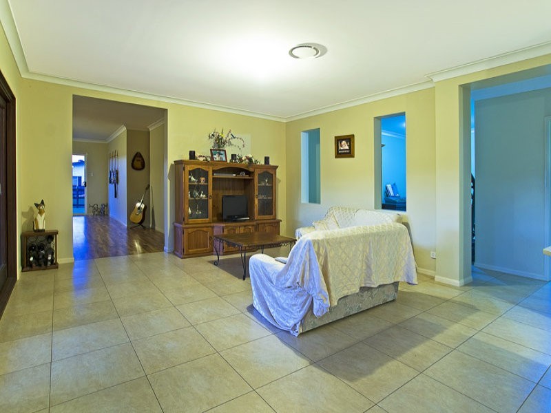 4 Green Acre Way, Maudsland QLD 4210