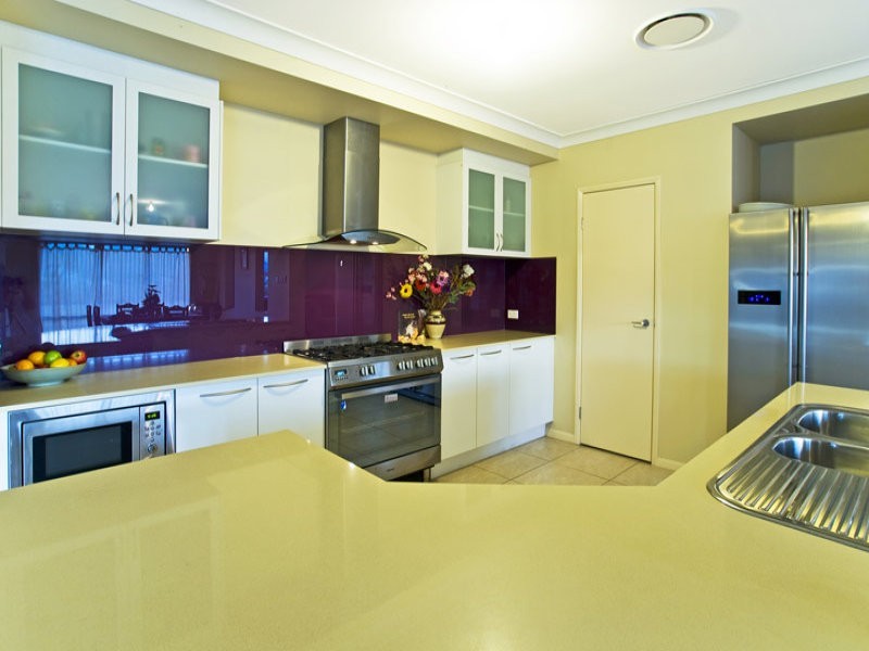 4 Green Acre Way, Maudsland QLD 4210