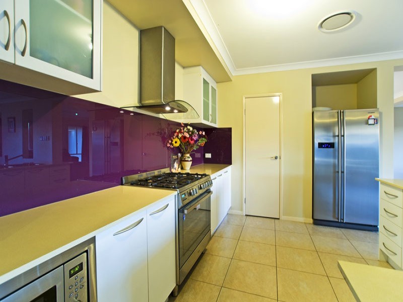 4 Green Acre Way, Maudsland QLD 4210