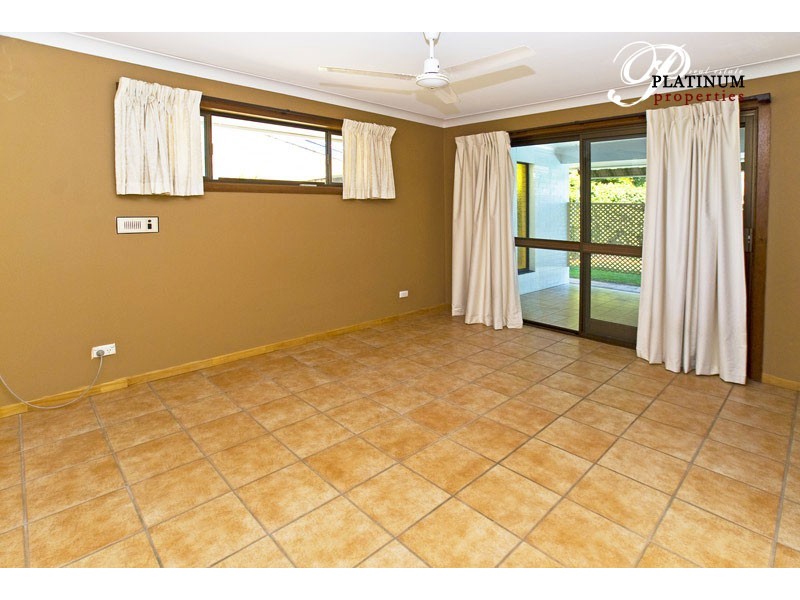 72 O’Grady Drive, Paradise Point QLD 4216